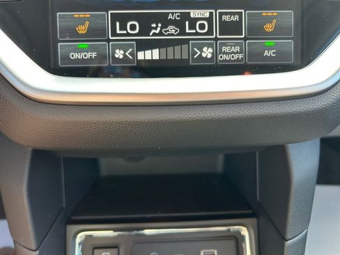 New 2025 Subaru Ascent Limited image 23