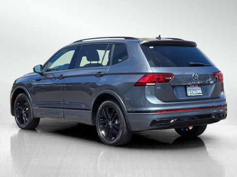 Used 2022 Volkswagen Tiguan SE R-Line FWD image 7
