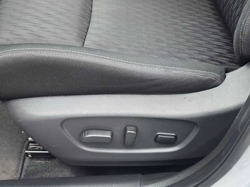 Used 2020 Nissan Rogue SV image 23