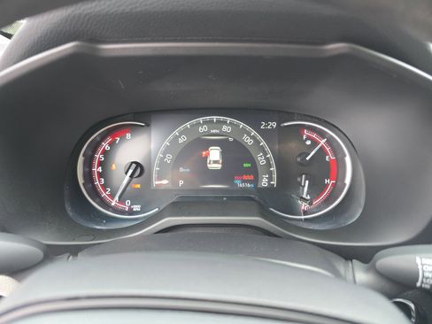 Used 2024 Toyota RAV4 XLE image 33