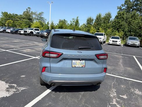 Used 2024 Ford Escape ST-Line w/ Tech Pack #1 FWD image 4