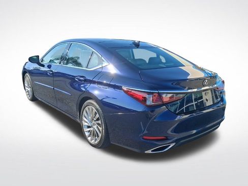 Used 2019 Lexus ES 350 Ultra Luxury w/ Accessory Package 2 FWD image 9