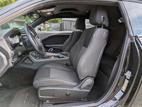 Used 2015 Dodge Challenger R/T w/ Quick Order Package 28B R/T image 17