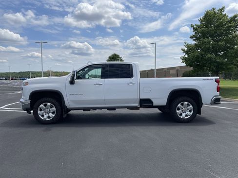 Used 2021 Chevrolet Silverado 3500 LTZ w/ LTZ Premium Package AWD/4WD image 2