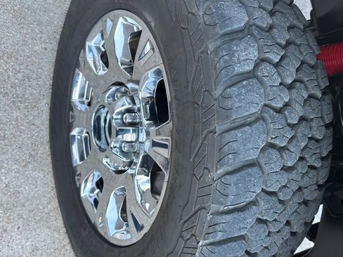 Used 2015 Ford F250 King Ranch w/ FX4 Off-Road Package image 22