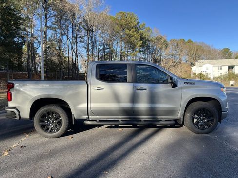 Used 2024 Chevrolet Silverado 1500 RST image 2