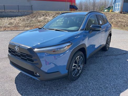 Certified 2026 Toyota Corolla Cross XLE w/ Convenience Package image 2