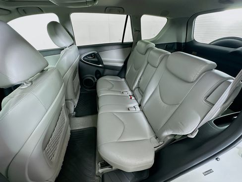 Used 2010 Toyota RAV4 Limited image 29