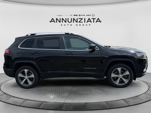 Used 2019 Jeep Cherokee Limited AWD/4WD image 6