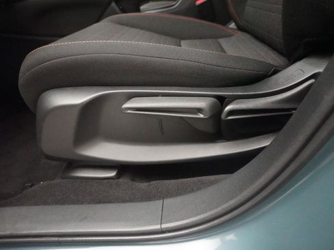 Certified 2025 Honda HR-V Sport image 28