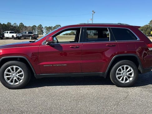 Used 2021 Jeep Grand Cherokee Laredo X image 5