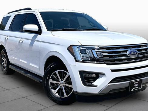 Used 2019 Ford Expedition XLT RWD image 2