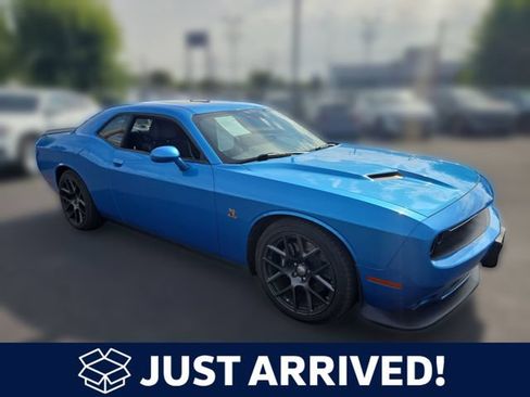 Used 2016 Dodge Challenger R/T Scat Pack w/ Leather Interior Group RWD image 1