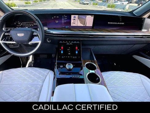 Certified 2025 Cadillac Escalade Sport Platinum AWD/4WD image 14