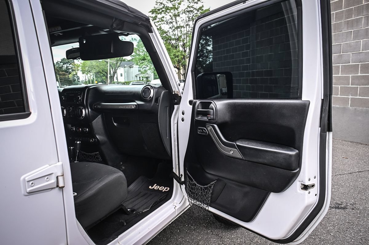 Used 2016 Jeep Wrangler Unlimited Sport w/ Quick Order Package 24S AWD/4WD image 15