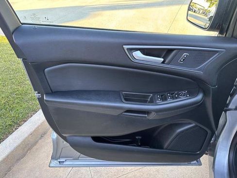 Certified 2024 Ford Edge SE image 20