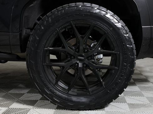 Used 2025 Lexus GX 550 w/ Accessory Package (Z1) image 49