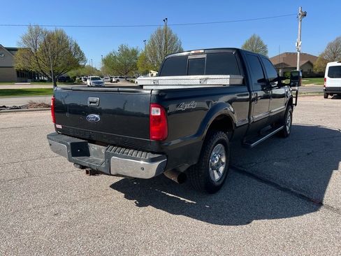 Used 2010 Ford F250 4x4 Crew Cab Super Duty image 6
