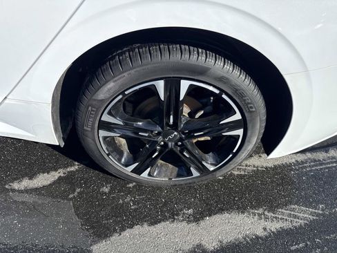 Used 2022 Kia K5 GT-Line image 13