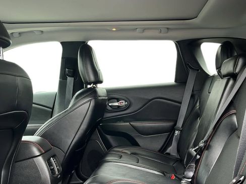 Used 2022 Jeep Cherokee Trailhawk w/ Sun, Sound & Nav Group image 28