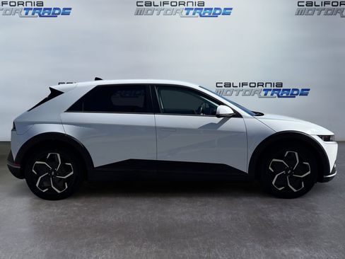 Used 2024 Hyundai Ioniq 5 SE image 4