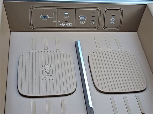 Used 2024 Hyundai Santa Fe Limited image 35