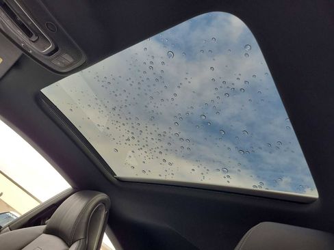 Used 2019 Audi RS 5 w/ Black Optic Carbon Package image 18