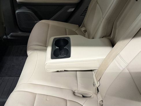 Used 2022 Lincoln Corsair Reserve image 23