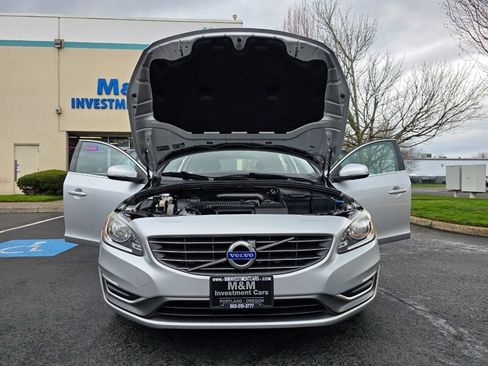 Used 2015 Volvo V60 T5 Premier image 29
