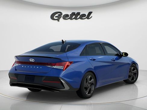 New 2026 Hyundai Elantra Sport FWD image 4