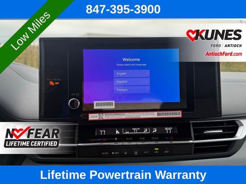 Used 2025 Toyota Sienna LE image 43