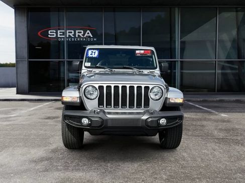 Used 2021 Jeep Wrangler Unlimited Sahara AWD/4WD image 8