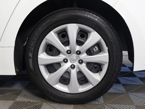 Used 2024 Toyota Corolla LE FWD image 16