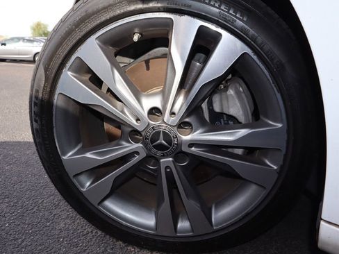 Used 2019 Mercedes-Benz C 300 4MATIC Sedan image 13