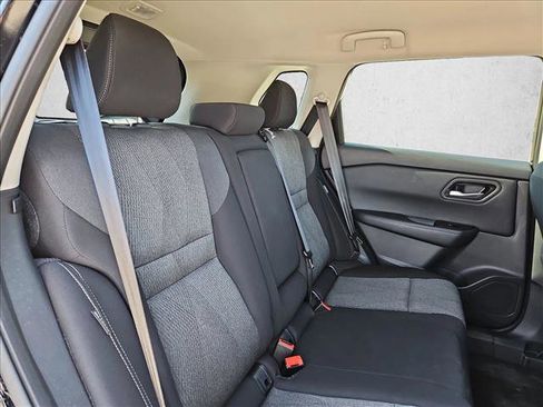 Used 2025 Nissan Rogue SV image 20