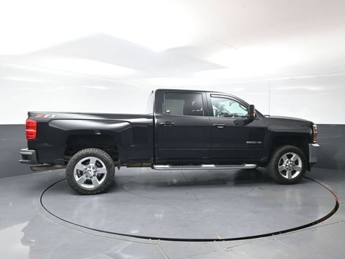 Used 2019 Chevrolet Silverado 2500 LT w/ All Star Edition AWD/4WD image 4