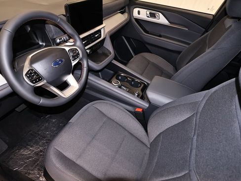 New 2027 Ford Explorer Active AWD/4WD image 26