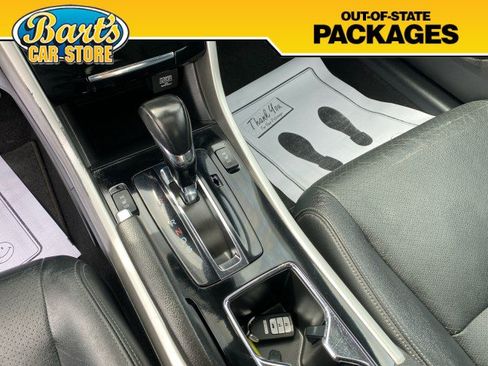 Used 2017 Honda Accord Touring image 30