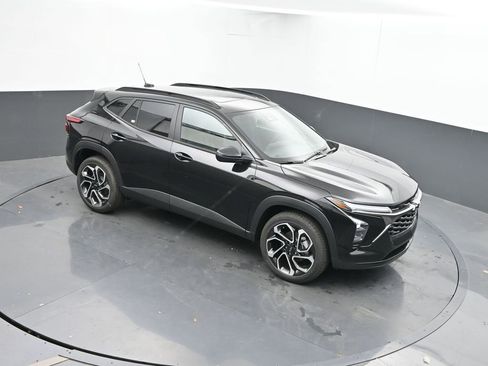 New 2026 Chevrolet Trax RS w/ Sunroof Package image 35