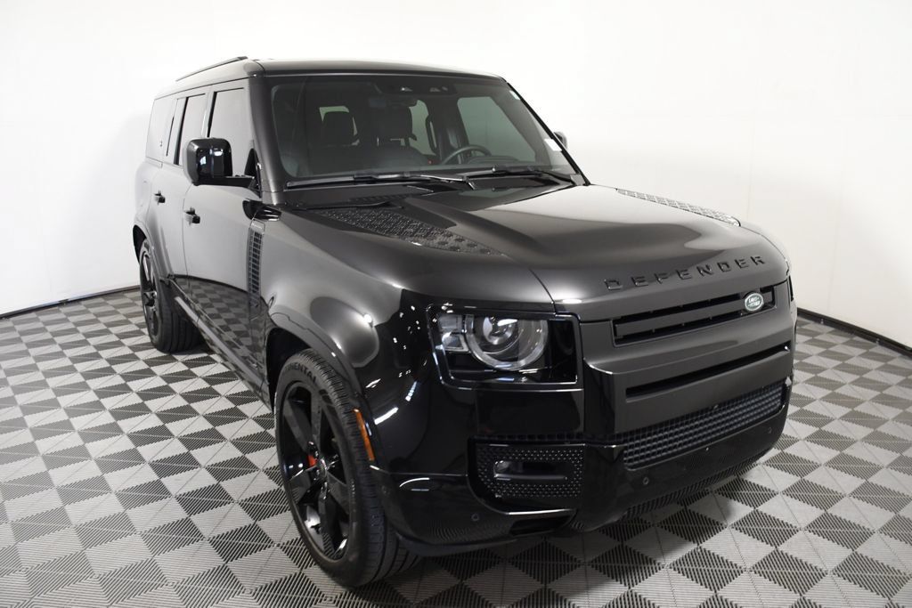Used 2024 Land Rover Defender 130 X AWD/4WD image 9