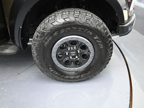 Used 2025 Ford F150 Raptor image 24