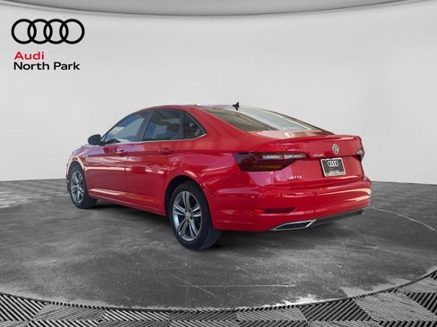Used 2019 Volkswagen Jetta R-Line FWD image 3