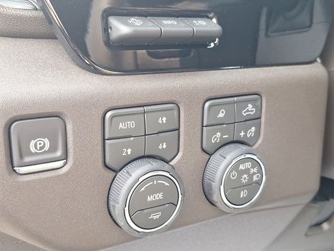 New 2026 Chevrolet Silverado 2500 LTZ w/ LTZ Premium Package image 23