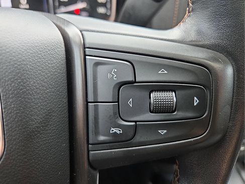 Certified 2020 GMC Sierra 1500 AT4 w/ AT4 Premium Package image 18