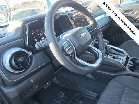 Used 2023 Chevrolet Colorado LT w/ LT Convenience Package image 15