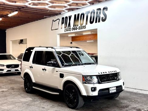 Used 2016 Land Rover LR4 HSE Silver Edition AWD/4WD image 1