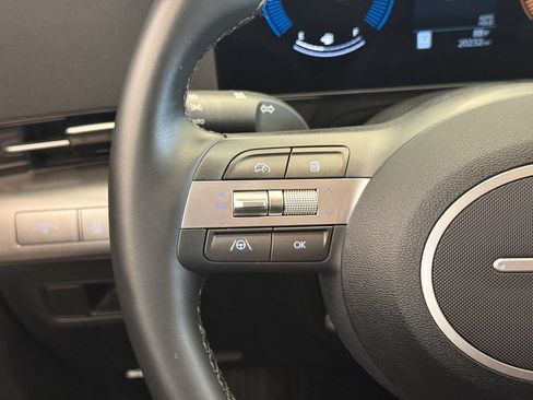 Used 2025 Hyundai Kona SEL FWD image 19