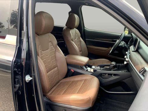 Used 2022 Kia Telluride SX w/ SX Prestige Package AWD/4WD image 9