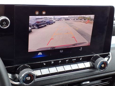 Certified 2023 Chevrolet Colorado LT w/ LT Convenience Package II AWD/4WD image 23