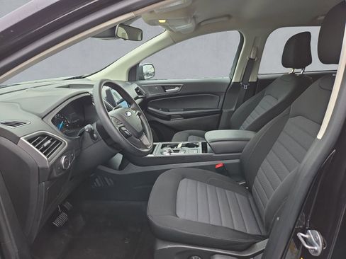 Certified 2022 Ford Edge SE image 11